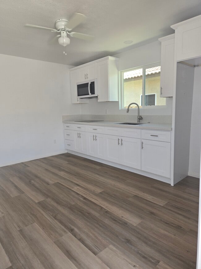 Building Photo - 53660 Avenida Herrera Unit B Rental