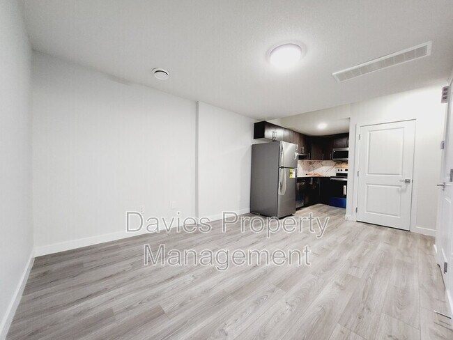 Photo - 9475 Colak Ln SW