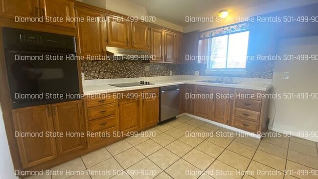 Photo - 500 Warren St