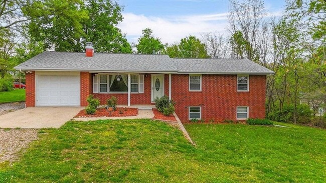 Photo - 3205 Pioneer Dr House