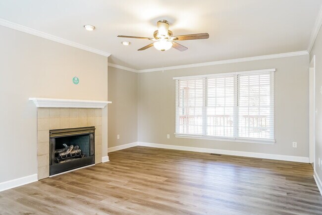 983 St Catherines Dr