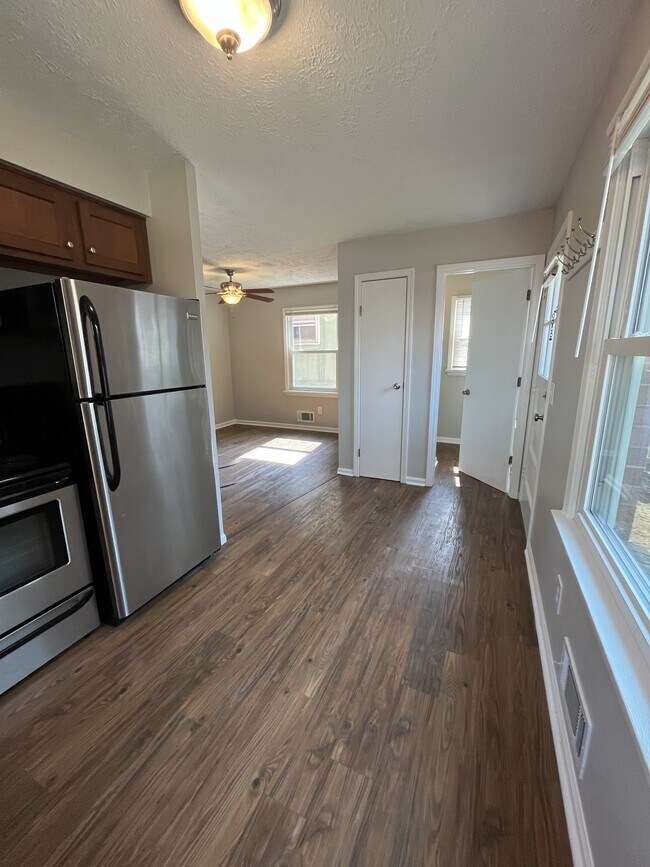 Photo - 219 Magnolia Ave Townhome