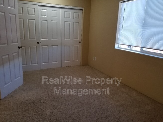 Photo - 822 NE 8th St