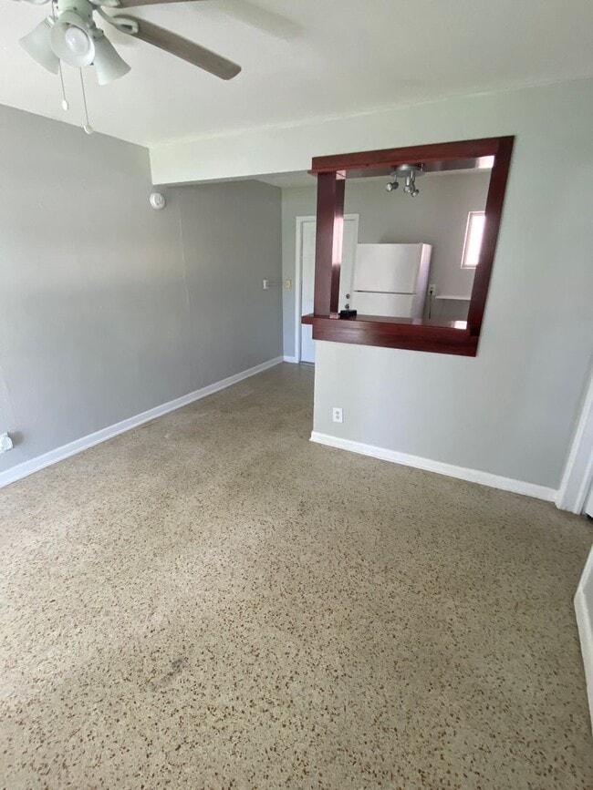 Photo - 711 Gotham Ct Unit B