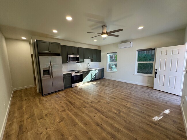 Photo - 5609 Benhenry Ct