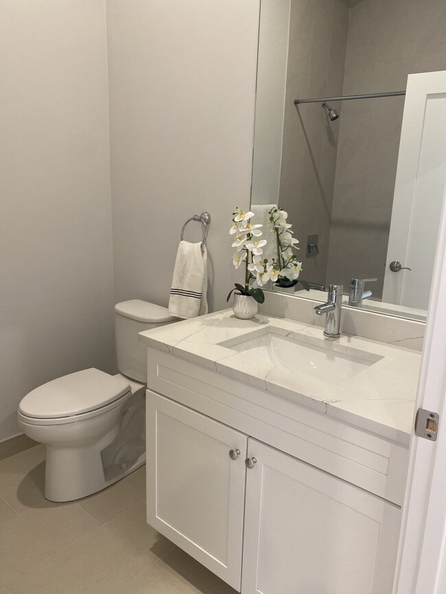 Photo - 385 Pleasant St