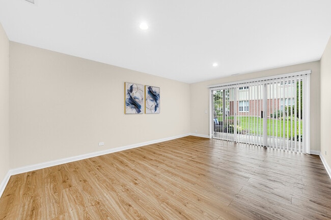 Photo - 1257 N Streamwood Ln Unit 325