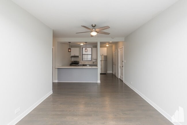 Photo - 3920 N Keeler Ave Unit 2N