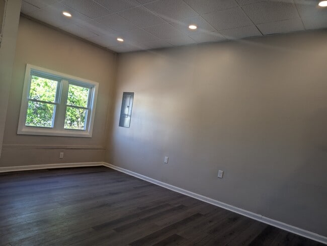 Photo - 500 Marion St