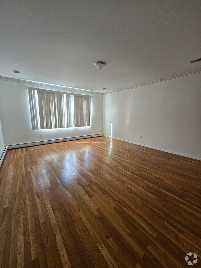 Building Photo - 12 Marne St Rental