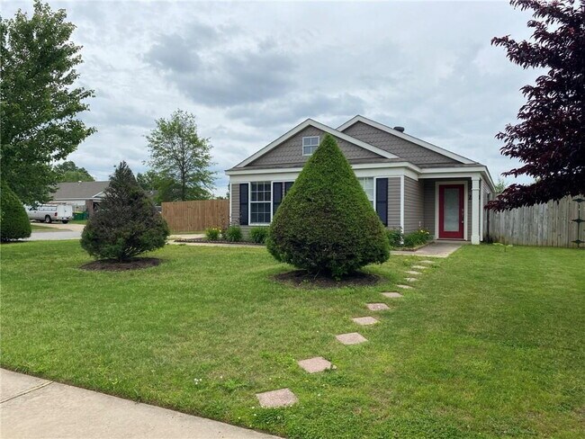 Building Photo - 2911 Beech Ave