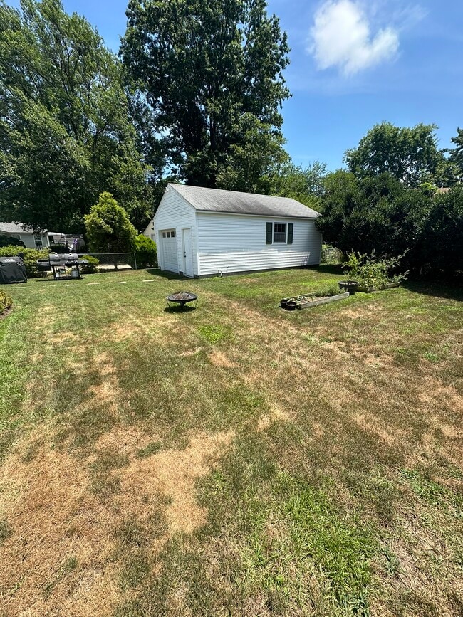 Photo - 1873 Brookwood Rd