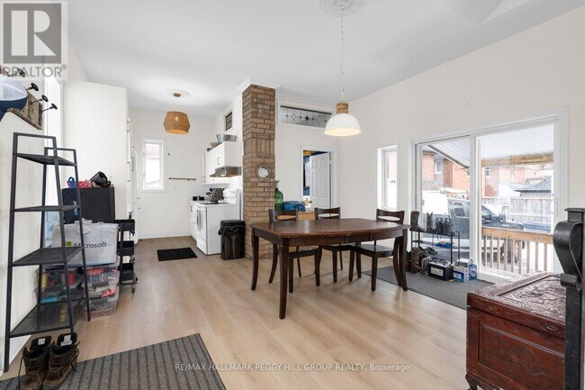 Photo - 131 Sanford St