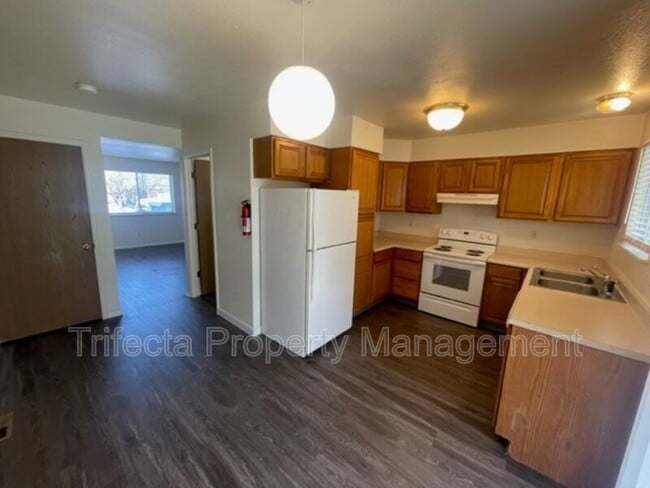 Photo - 2121 35th Ave