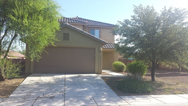 Spacious 4 bed/2 bath - Spacious 4 bed/2 bath Casa