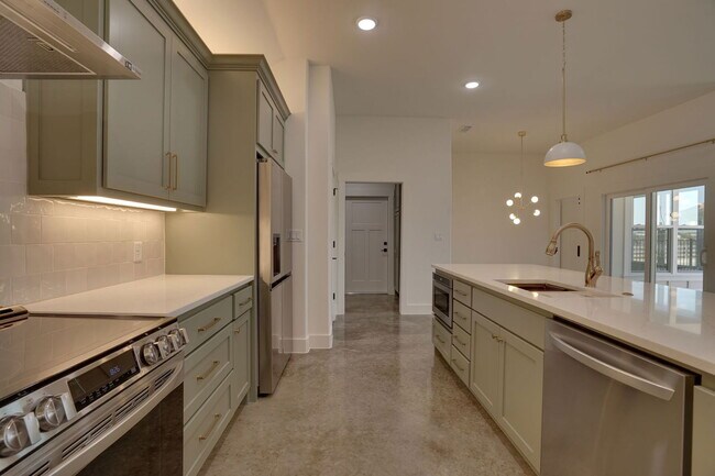 Photo - 106 Cardinal Wds