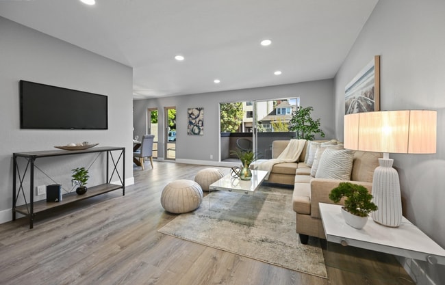 Photo - 407 Orange St Unidad 310