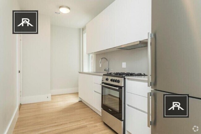 Building Photo - 1 bedroom in Brighton MA 02135 Unit 4 Rental
