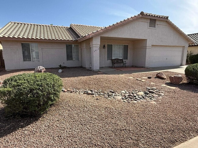 Building Photo - 3913 W Morelos St
