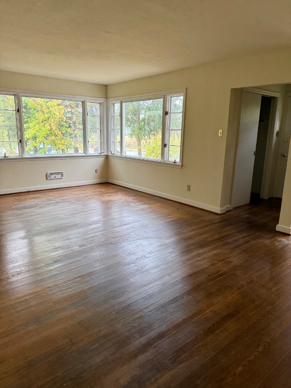 104 Warnock Rd