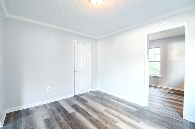 Photo - Spacious Duplex!