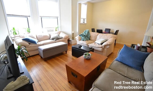 Photo - 1950 Beacon St Unit 1