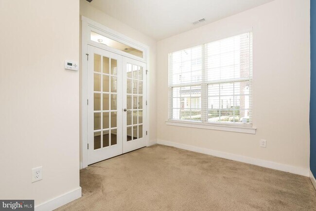 Photo - 113 Royal Mews