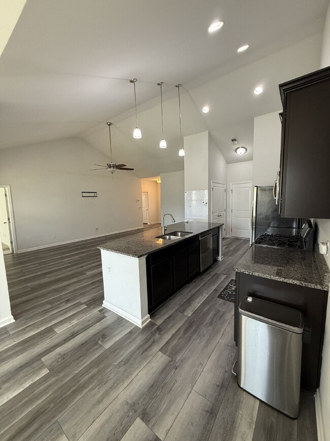 Photo - "Charming 3-Bedroom Beaufort Retreat in Picket Fences!!"