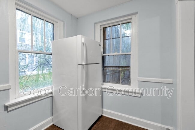 Photo - 870 Lafayette Ave Unidad 111