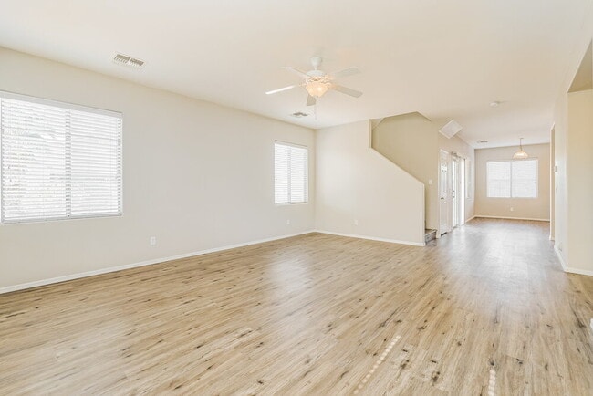 Photo - 38241 W Padilla St