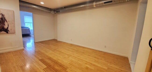 Photo - 930 S 5th St Unidad #B