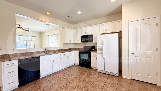 Photo - 4502 E Oxford Ln