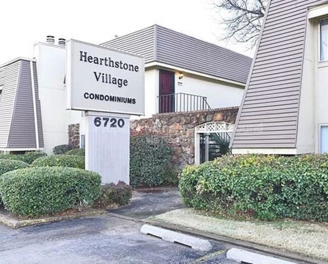 Photo - 6724 S Lewis Ave Unidad 1304