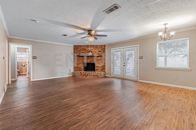 Photo - Beautifully Updated 3/2/2 in Bedford Ready...