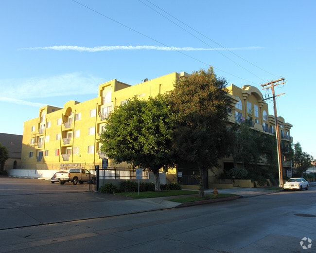 Photo - Carlyle Court