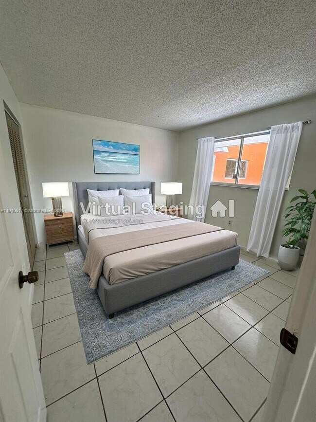 Photo - 11307 SW 200th St Unidad 305-B