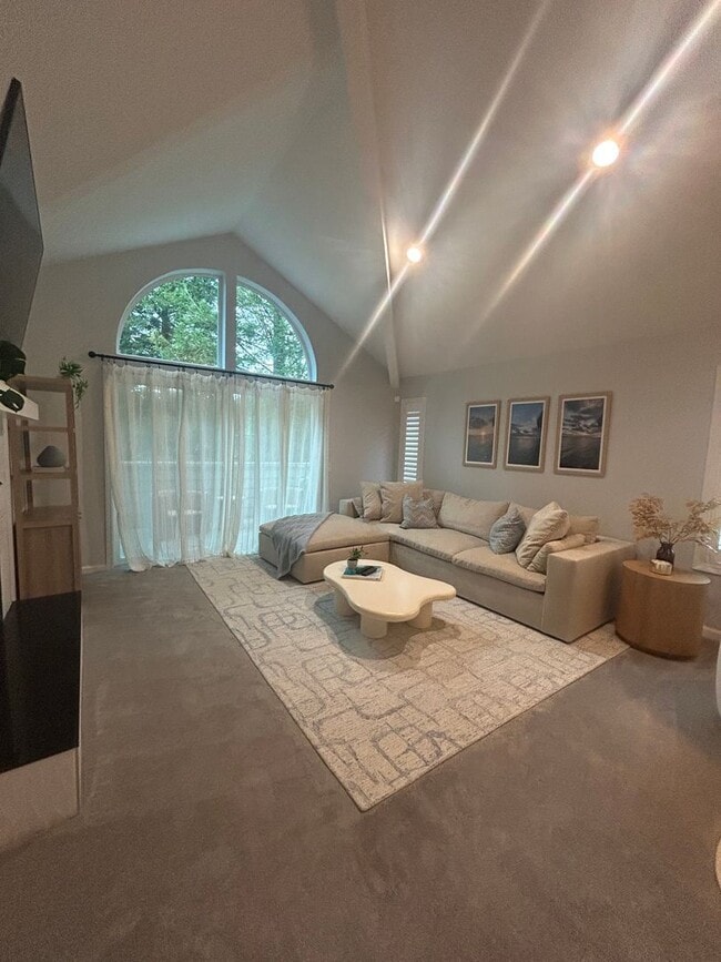 Photo - 2 Bed 2.5 bath townhome located on the golf course!