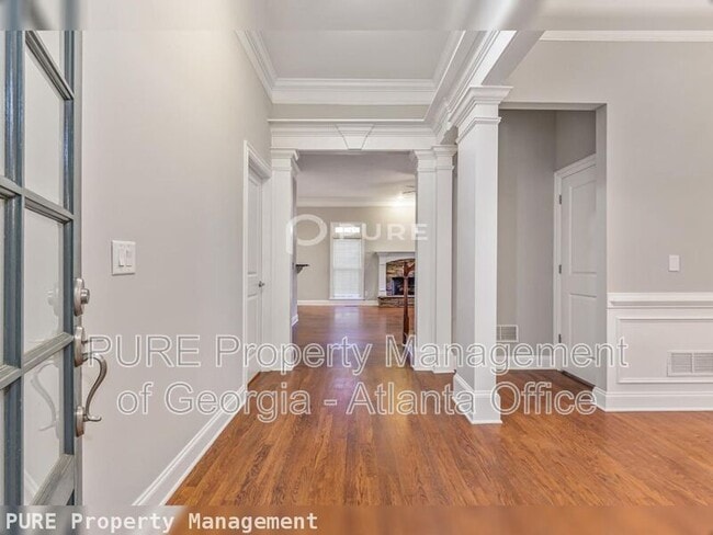 Photo - 410 Wilfawn Way