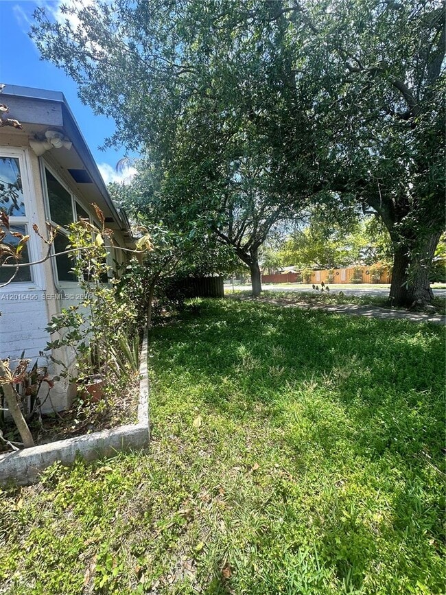 Photo - 1427 N 26th Ave