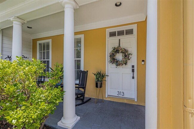 Photo - 313 Inner Harbour Cir