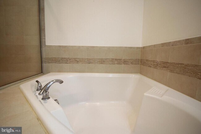 Photo - 2965 Chinkapin Oak Ln