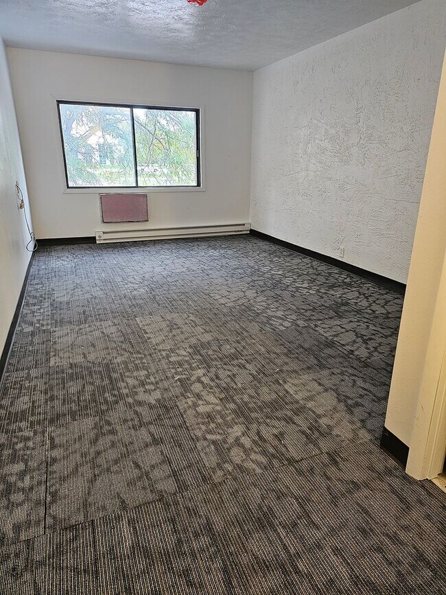 Building Photo - We have weekly options as well Unit #254