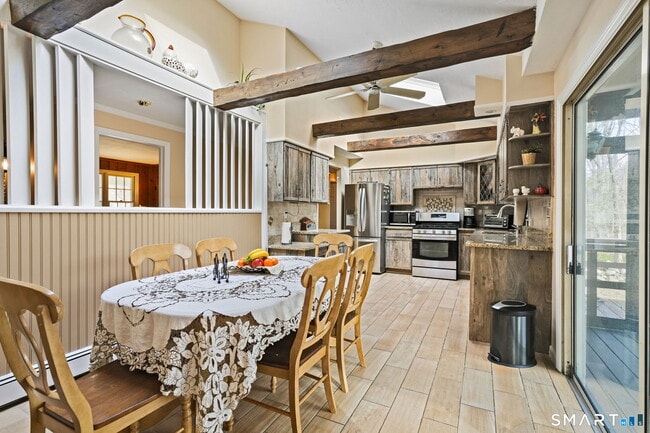 Photo - 15 Flat Rock Dr