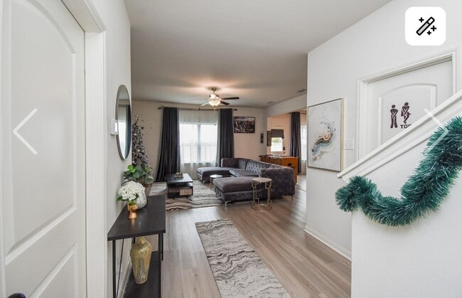 Photo - 305 Elm Patch Dr