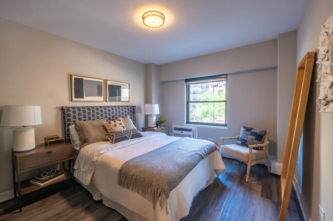 Photo - 5815 N Sheridan Rd Unidad 706