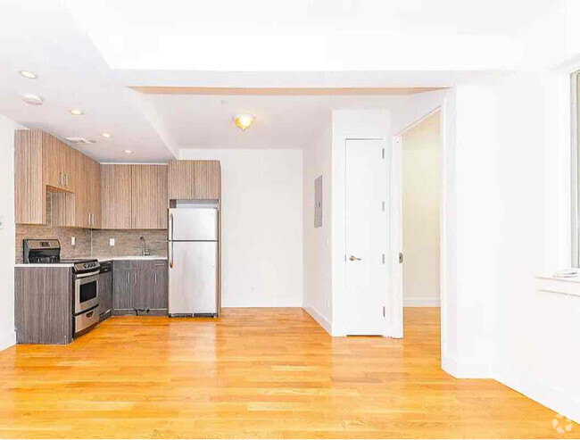 Building Photo - 871 Bergen St Unit 1 Rental