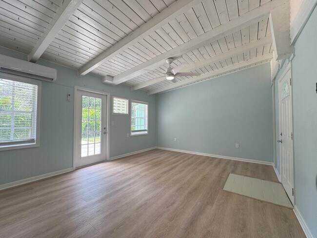 2204 Ponce De Leon Cir Unit 3