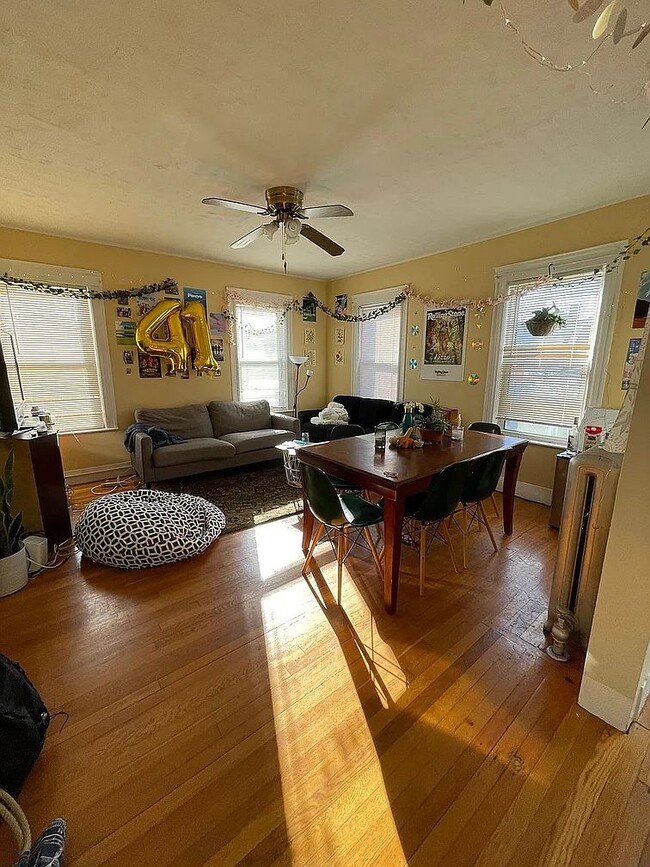 Building Photo - 123 Winthrop St Unit 1 Rental