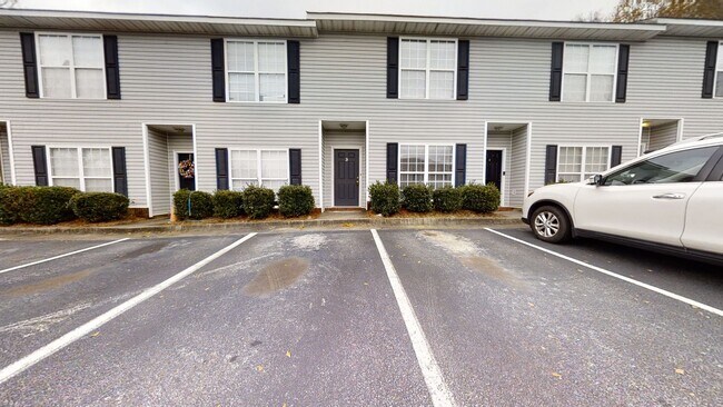 552 Harper Ave