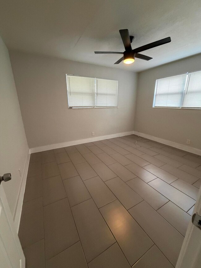 Photo - 110 SW 7th Ave